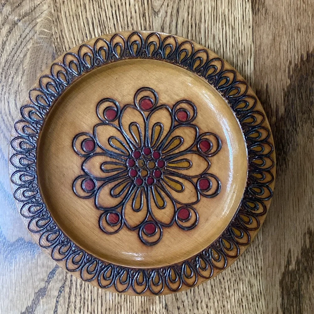 Vintage wooden inlaid Polish decorative plate Spoldzielnoa Rzemieslnicza trinket